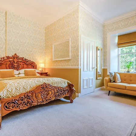 West Layton Manor * Ravensworth