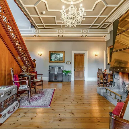 West Layton Manor * Ravensworth