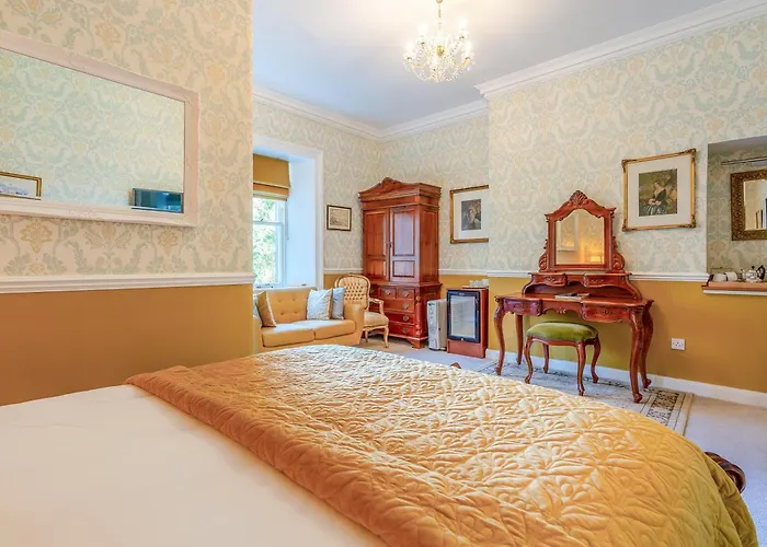 West Layton Manor Ravensworth